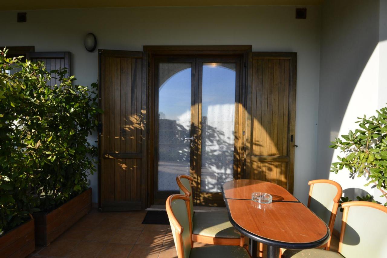 Antiche Mura Casa Vacanze Puegnago Exterior foto