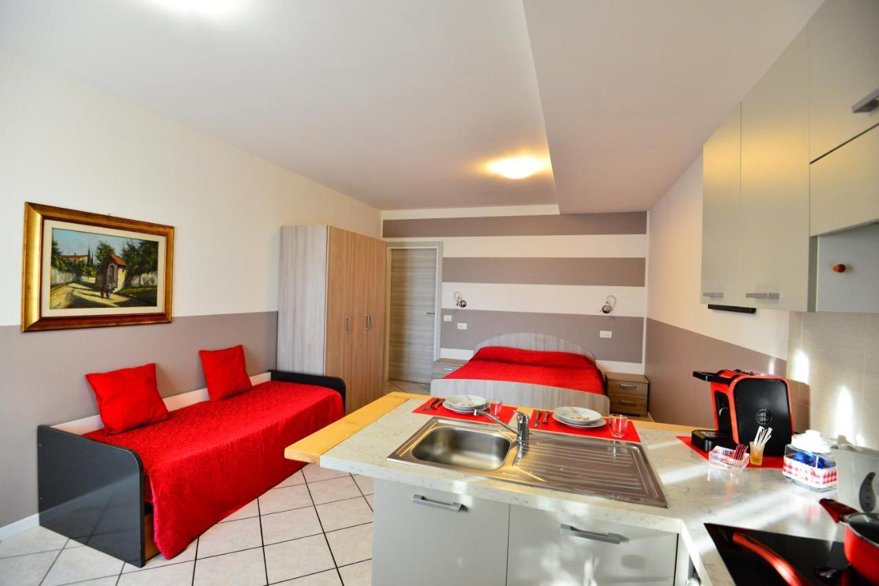 Antiche Mura Casa Vacanze Puegnago Exterior foto