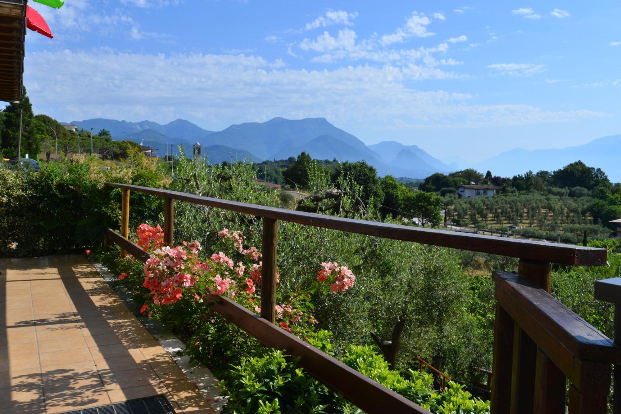 Antiche Mura Casa Vacanze Puegnago Exterior foto