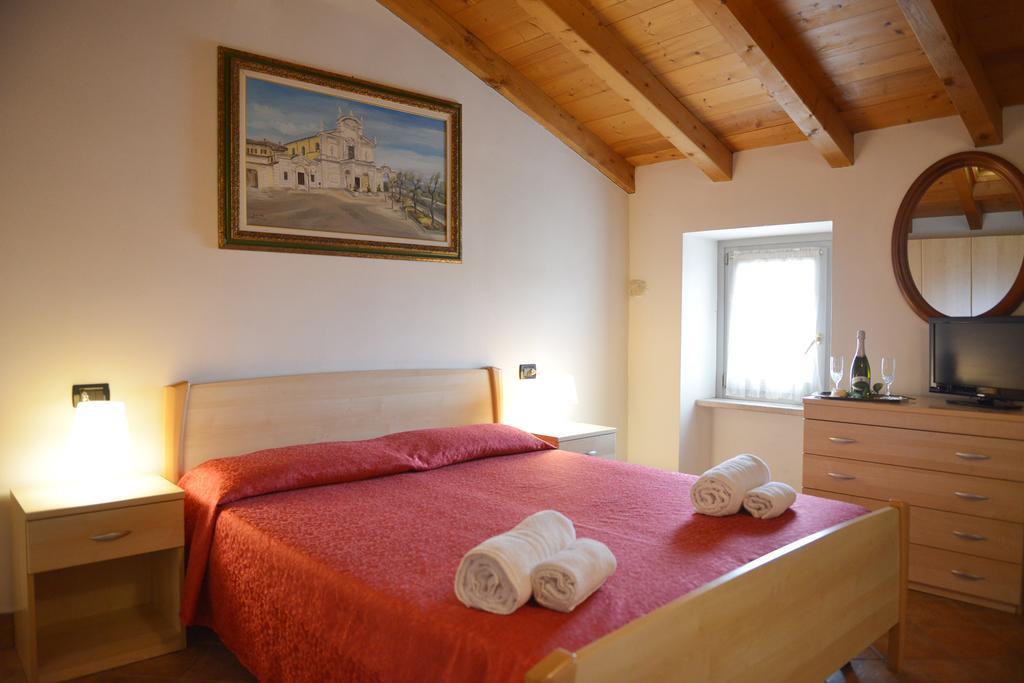 Antiche Mura Casa Vacanze Puegnago Exterior foto